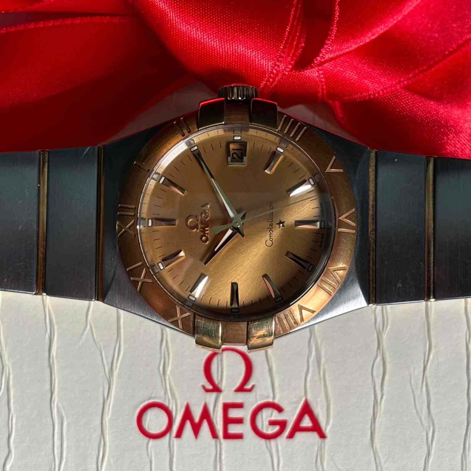 ساعت مچی مردانه امگا 35 میلیمتری تمام میخ طلا Omega Constellation New Face مدل k-123.20.35.60.08.001-91195769 - تصویر 4