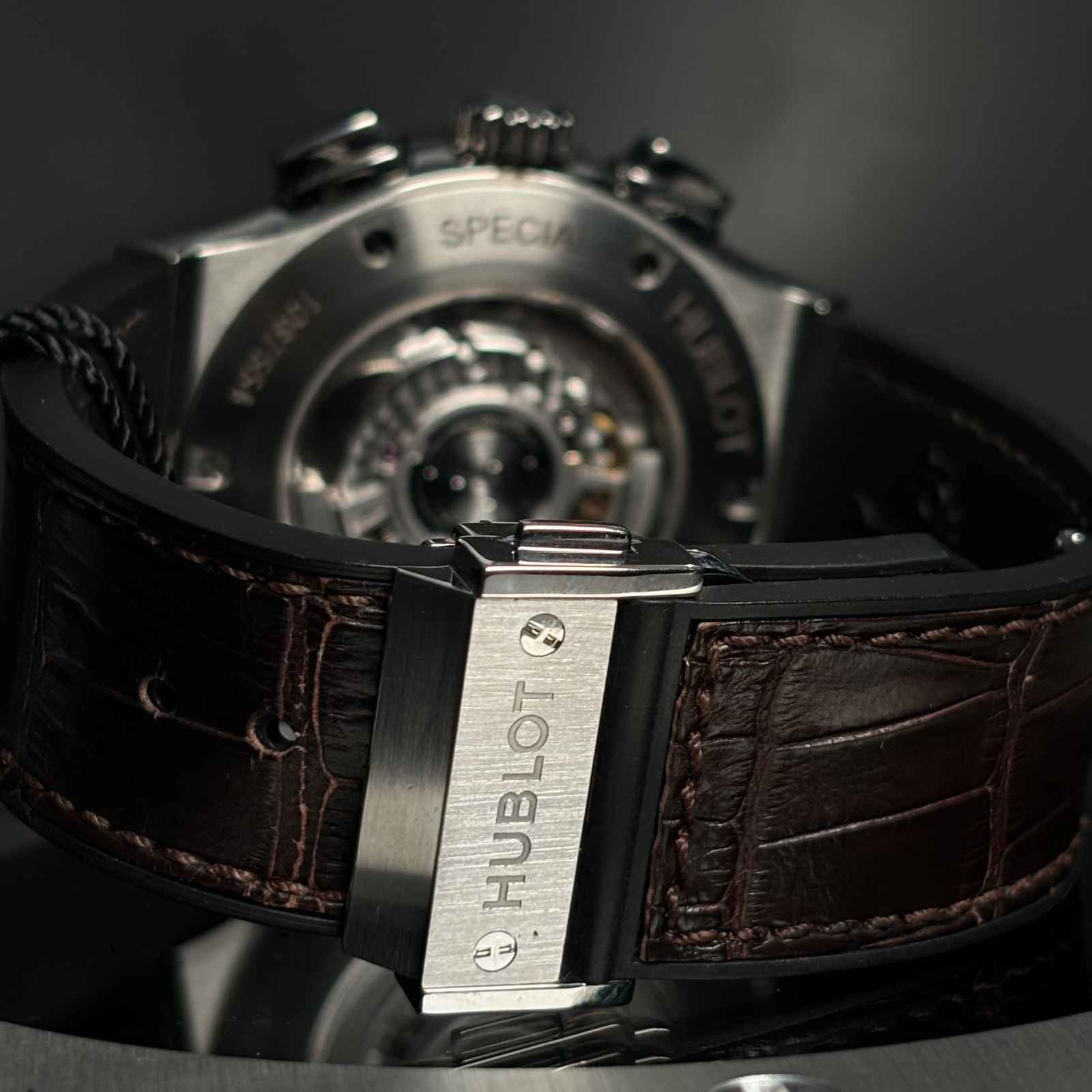 ساعت مچی مردانه اتوماتیک 45 میلیمتری هوبلو Hublot مدل k-1087554-521.NX.34710LRTKH14 - تصویر 4