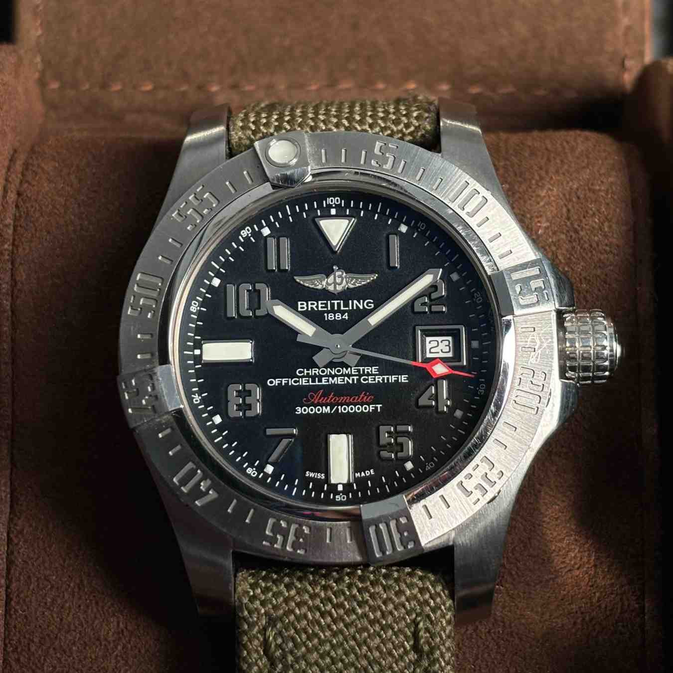 ساعت مچی مردانه برایتلینگ 45 میلیمتری Breitling Avenger مدل K-A17331-1801348