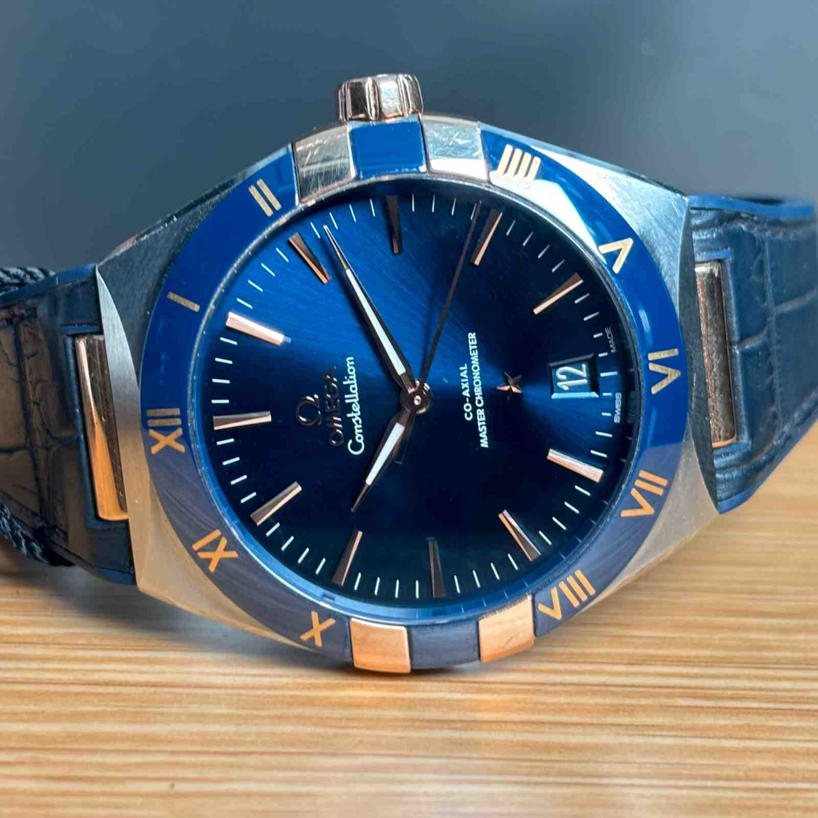 ساعت مچی مردانه امگا 41 میلیمتری بند چرمی Omega Constellation مدل k-131.23.41.21.03.001-83896560