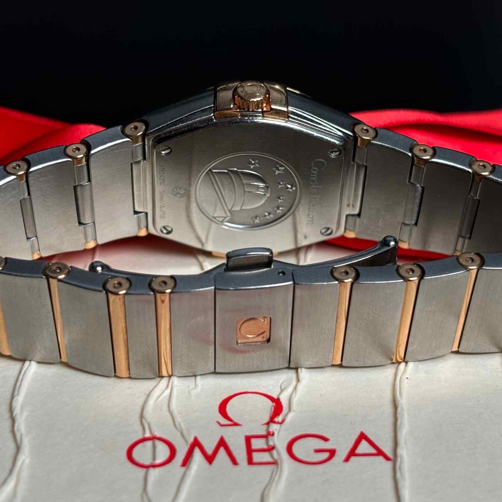 ساعت مچی زنانه امگا 27 میلیمتری تمام میخ طلا صفحه صدف Omega Constellation New Face مدل k-123.10.27.60.51.001-91824214 - تصویر 3